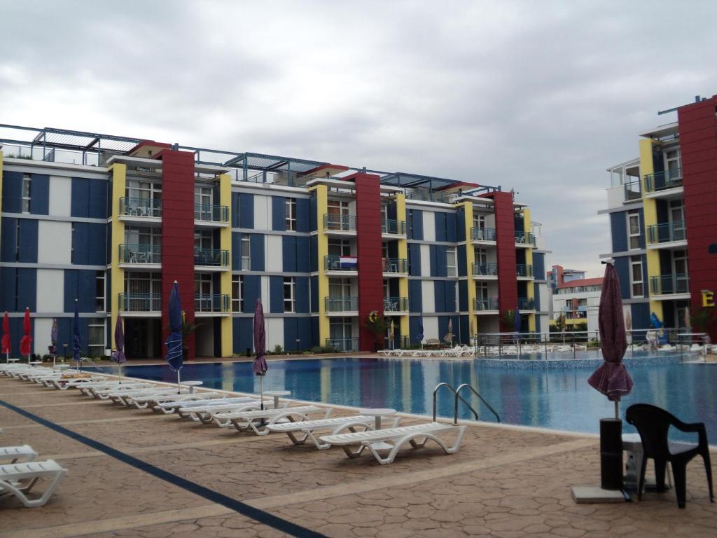 Elit 4 Apartments Солнечный берег Экстерьер фото