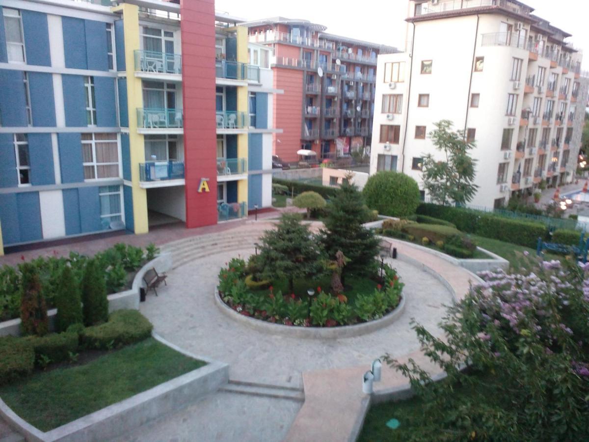 Elit 4 Apartments Солнечный берег Экстерьер фото